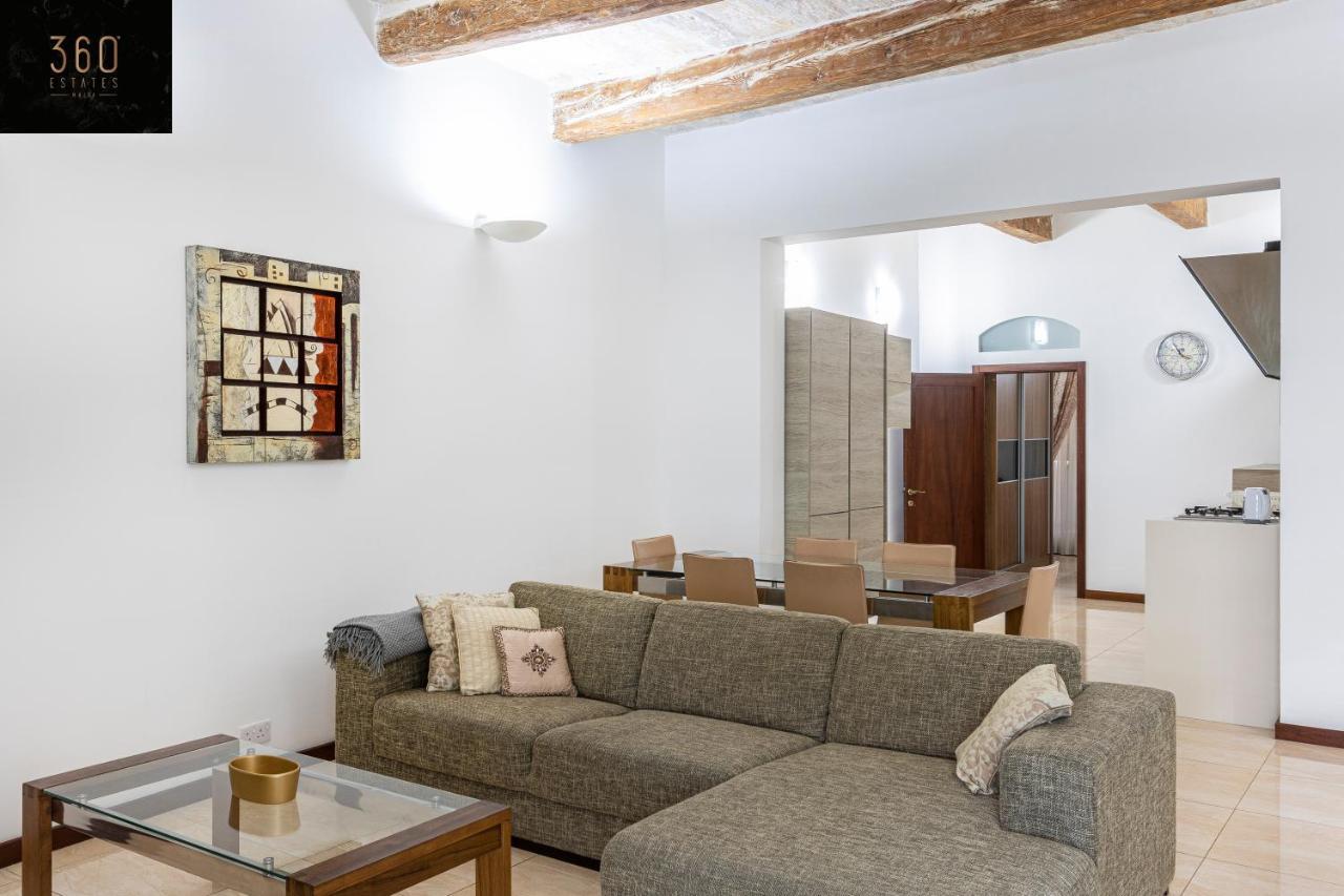 Seafront - Top Location, Top Floor With Wifi & Ac By 360 Estates Valletta Exteriör bild