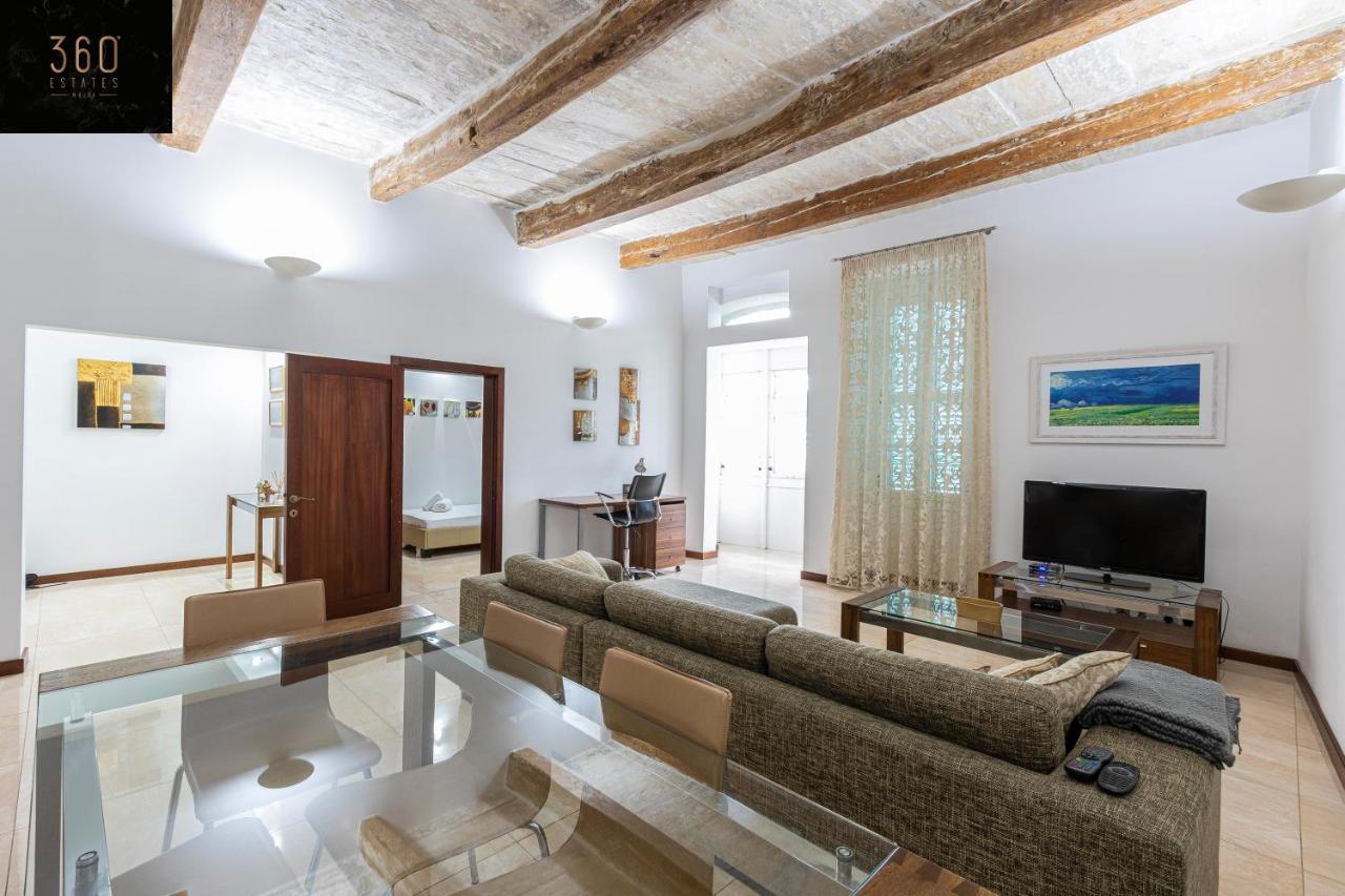 Seafront - Top Location, Top Floor With Wifi & Ac By 360 Estates Valletta Exteriör bild