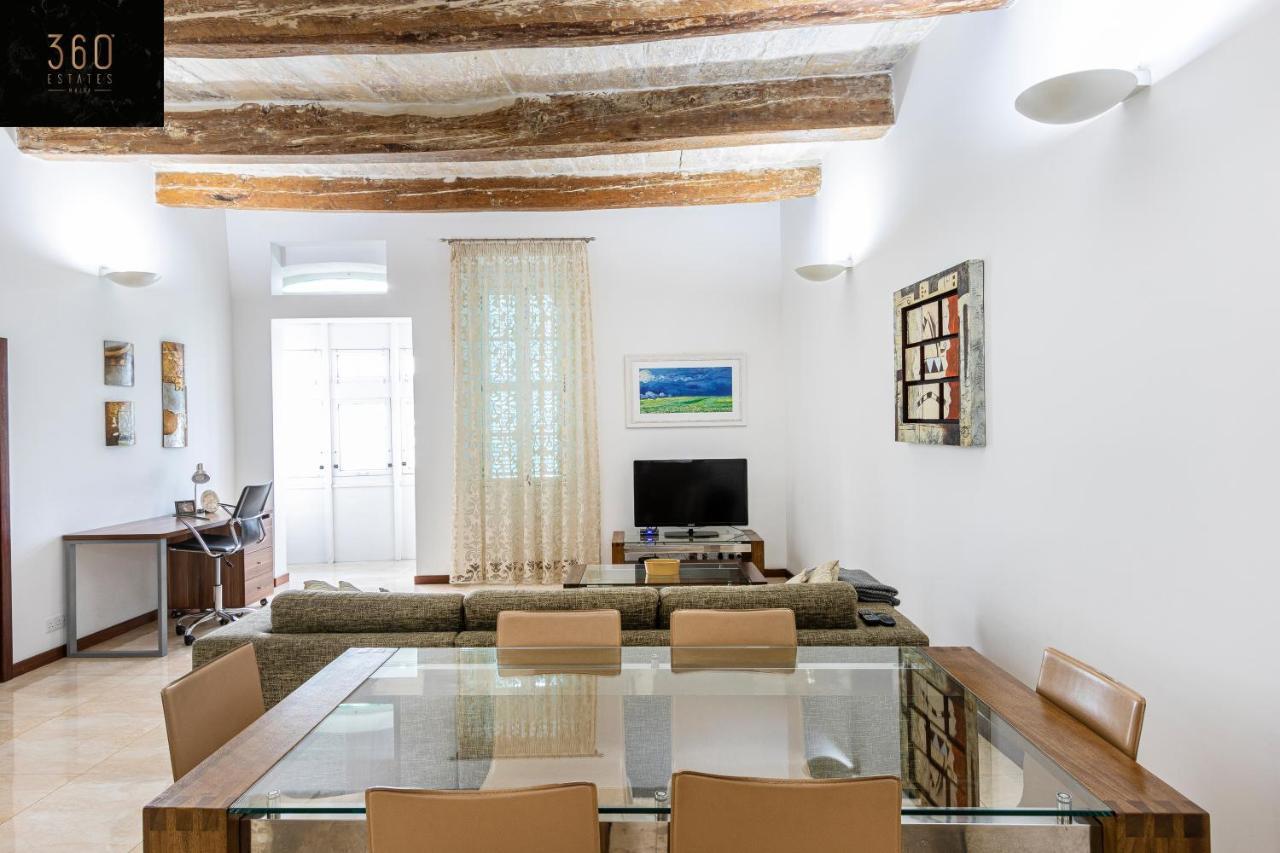 Seafront - Top Location, Top Floor With Wifi & Ac By 360 Estates Valletta Exteriör bild