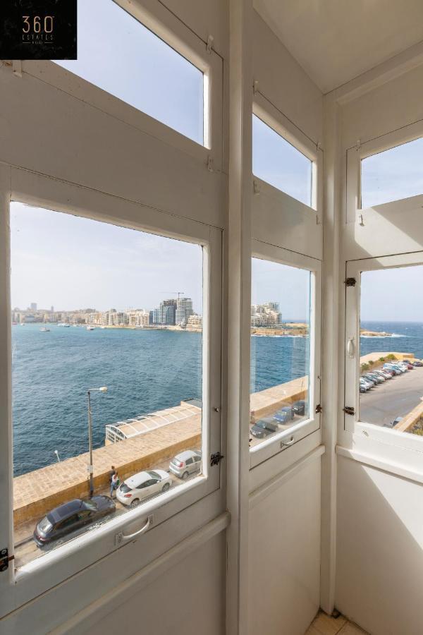 Seafront - Top Location, Top Floor With Wifi & Ac By 360 Estates Valletta Exteriör bild
