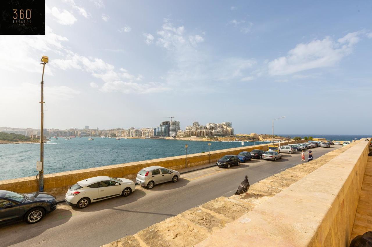 Seafront - Top Location, Top Floor With Wifi & Ac By 360 Estates Valletta Exteriör bild